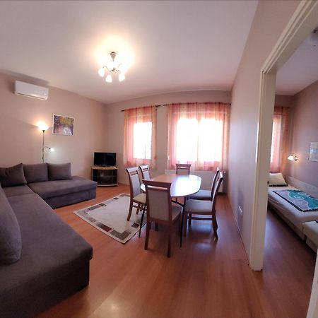 BalatonboglárFrank Apartmanhazアパートメント エクステリア 写真